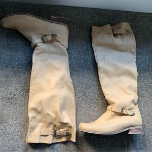 Tan Boots With Small Heel Size 8 Never Worn